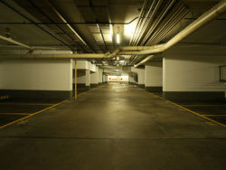 地下停车场图片素材