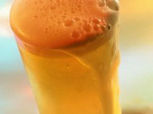 啤酒酒杯高清图片