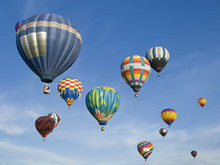 色彩斑斓的热气球高清图片1