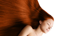红棕色头发美女图片素材