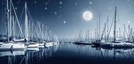 夜空圆月与码头船只图片