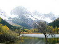 风景雪山秋季图片素材