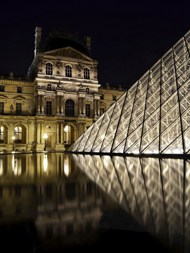 卢浮宫夜景图片