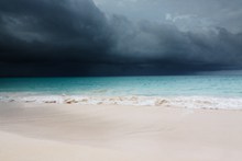 加勒比海飓风图片
