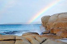 海滩彩虹图片