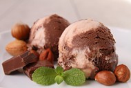 巧克力味冰激凌图片