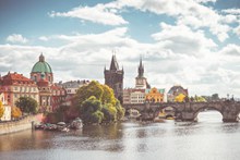布拉格城市风光高清图片