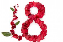 妇女节玫瑰花瓣数字8精美图片