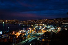 瓦尔帕莱索城市夜景精美图片