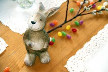 复活节木刻兔子图片下载