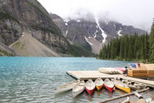 加拿大碛湖小船图片素材