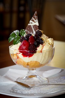 水果巧克力冰淇淋精美图片