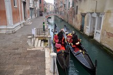 威尼斯吊船图片素材