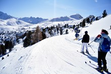 冬天滑雪运动精美图片