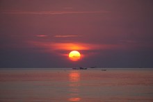 印度尼西亚海上日落图片大全