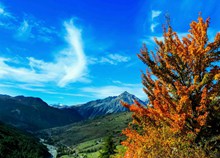 秋季阿尔卑斯山风景高清图片
