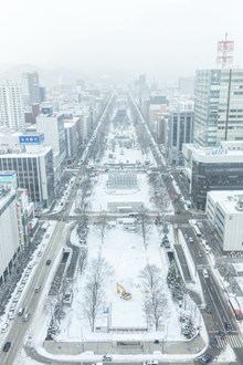 日本街道冬季风景图片下载