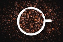 新鲜烘焙咖啡豆高清图片