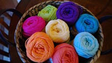 彩色针织羊毛球图片素材
