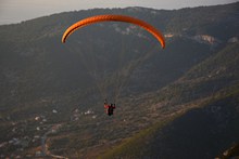 高空极限跳伞图片素材