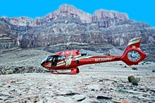 小型救援直升机图片素材