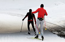 运动员滑雪项目图片素材