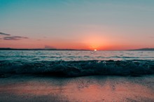 黎明海滩日出图片下载
