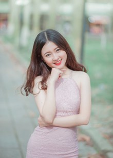 温婉甜美中国美女图片素材