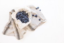 新鲜蓝莓果摄影图图片