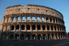 罗马斗兽场外观建筑高清图片