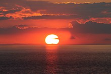 海平面日落风景图片下载