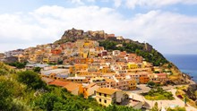 撒丁岛城市全景高清图片