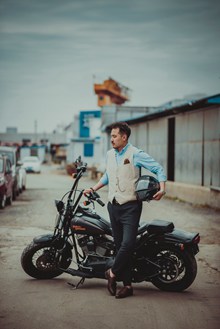 摩托车帅哥写真图片素材
