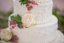 婚礼双层鲜花蛋糕高清图片