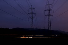 夜晚电线杆景观精美图片