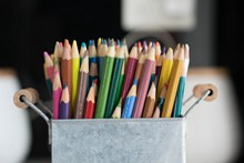 多种彩色铅笔高清图