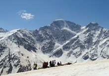 高加索高地雪山图片下载