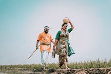 印度农民夫妻高清图片