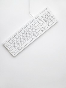 白色台式电脑键盘图片大全