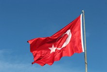 土耳其国旗飘扬高清图