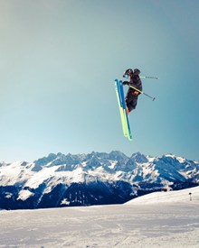 滑雪空中动作精美图片