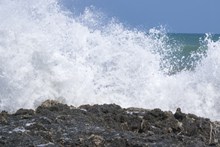 大海海浪翻腾精美图片