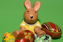 复活节陶瓷兔子图片素材