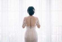 新娘婚纱背影图片素材