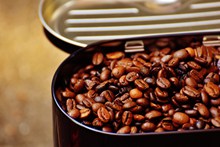蓝山咖啡豆高清图片