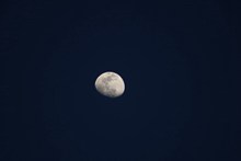 真实月亮高清 真实月亮高清大全精美图片