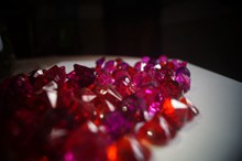 水晶红宝石精美图片