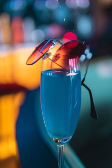 蓝色妖姬鸡尾酒精美图片