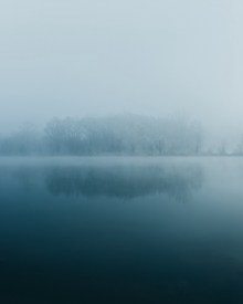 朦胧意境湖泊风景精美图片