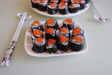 美味鱼子寿司图片素材